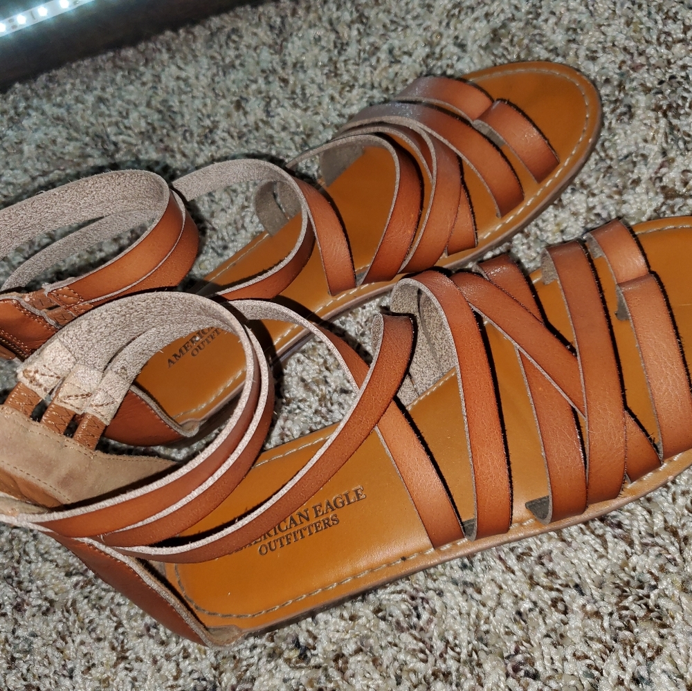 Sandles
